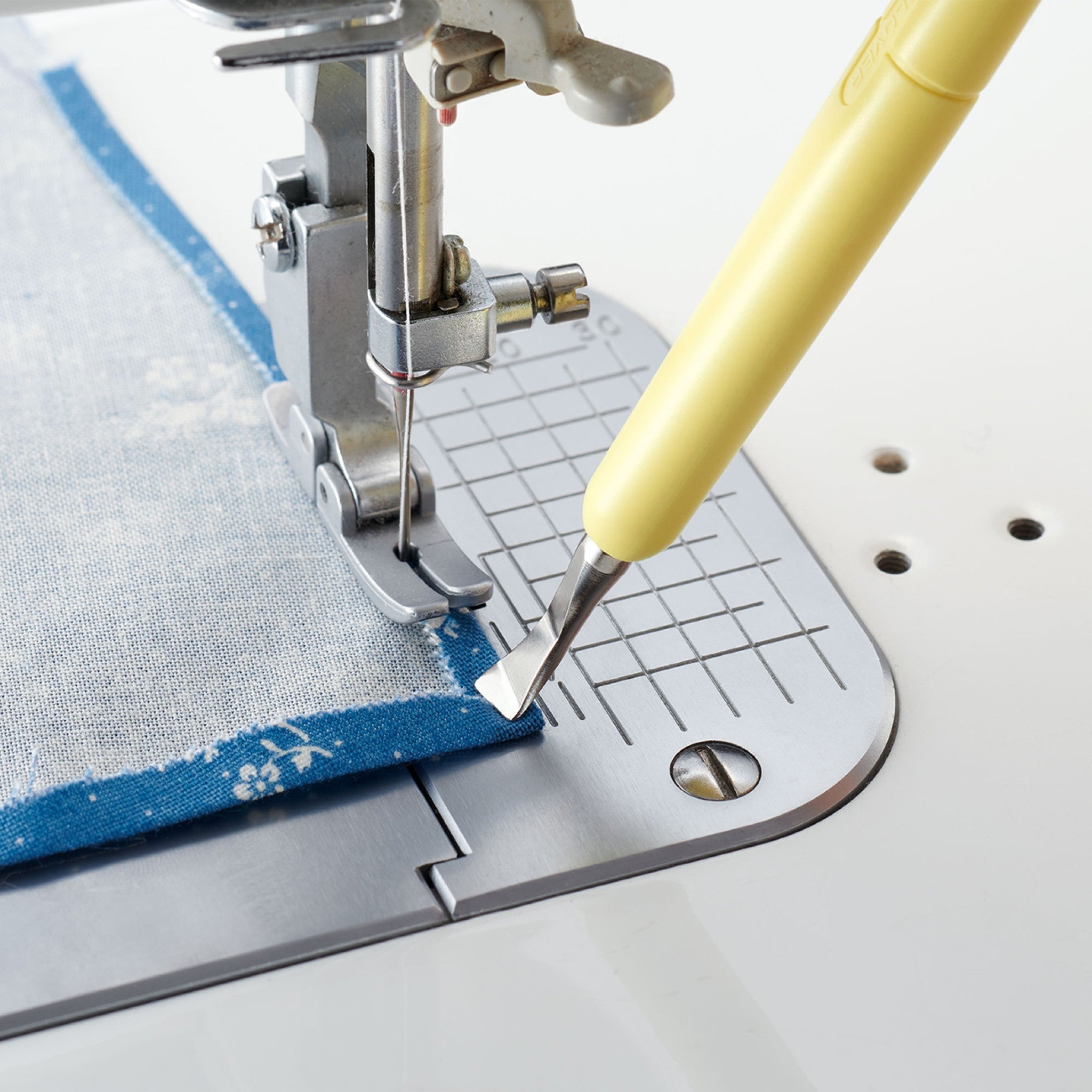 Metal Hera With Stylus Tool for Marking and Creasing Fabric from Clover Needlecraft