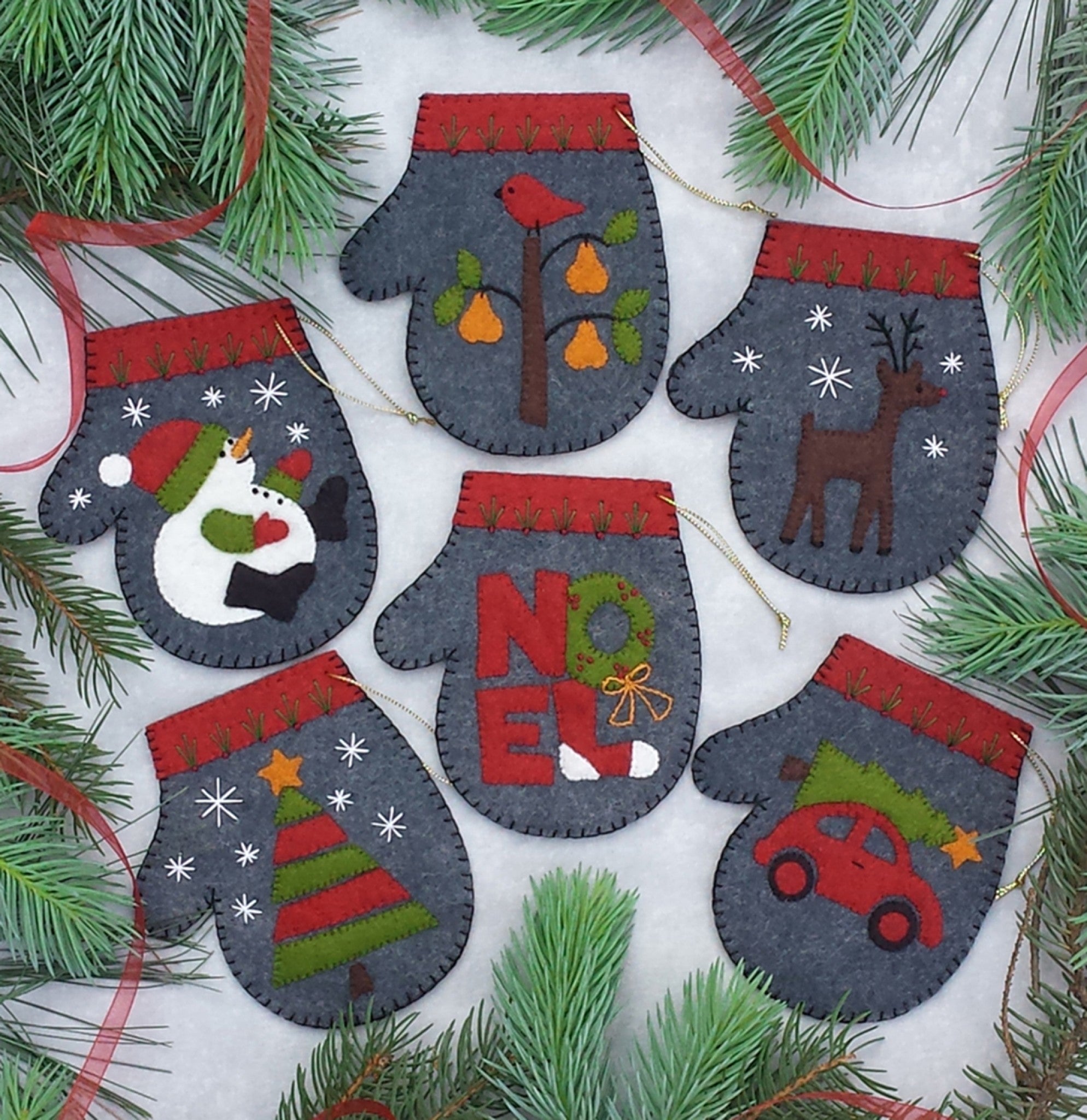 Charcoal Mittens Kit Quilt Pattern from Rachel's Of Greenfield