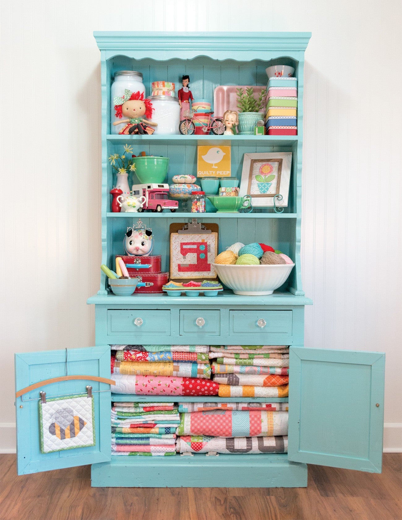 Spelling Bee Quilt Pattern Book by Lori Holt for It's Sew Emma