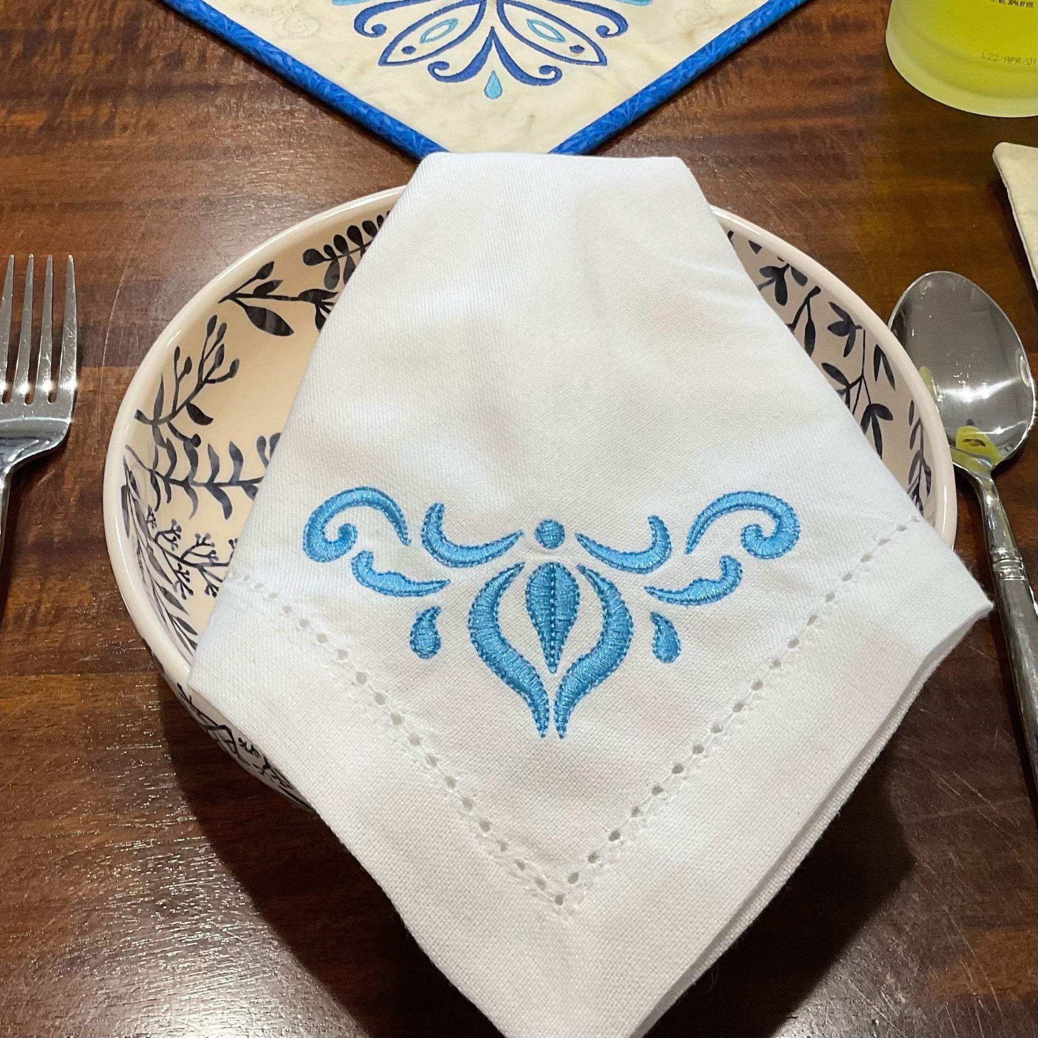 Limoncello Table Set Quilt Pattern Book from Amelie Scott Designs