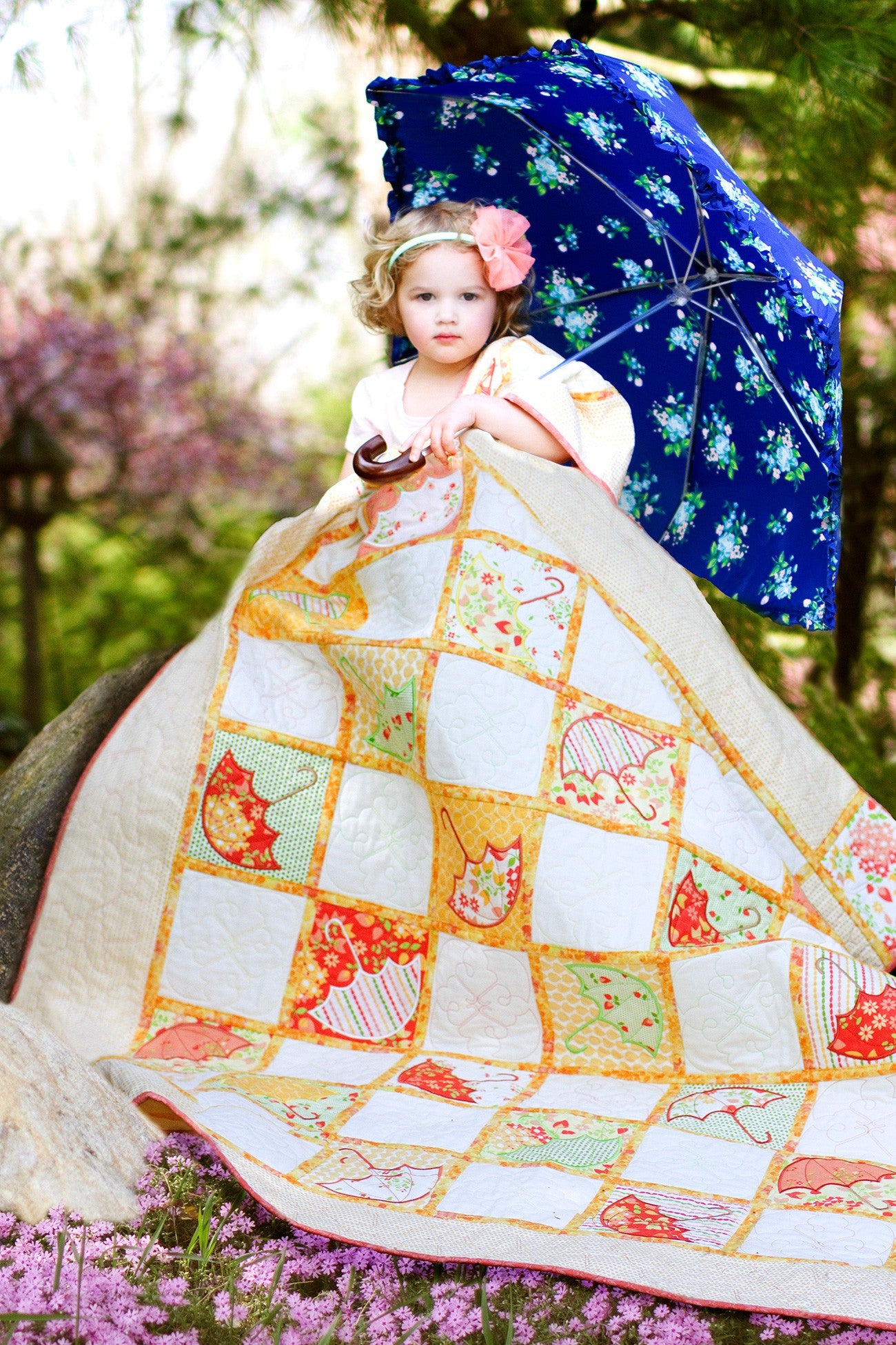 Build-A-Quilt On Your Embroidery Machine by Amelie Scott