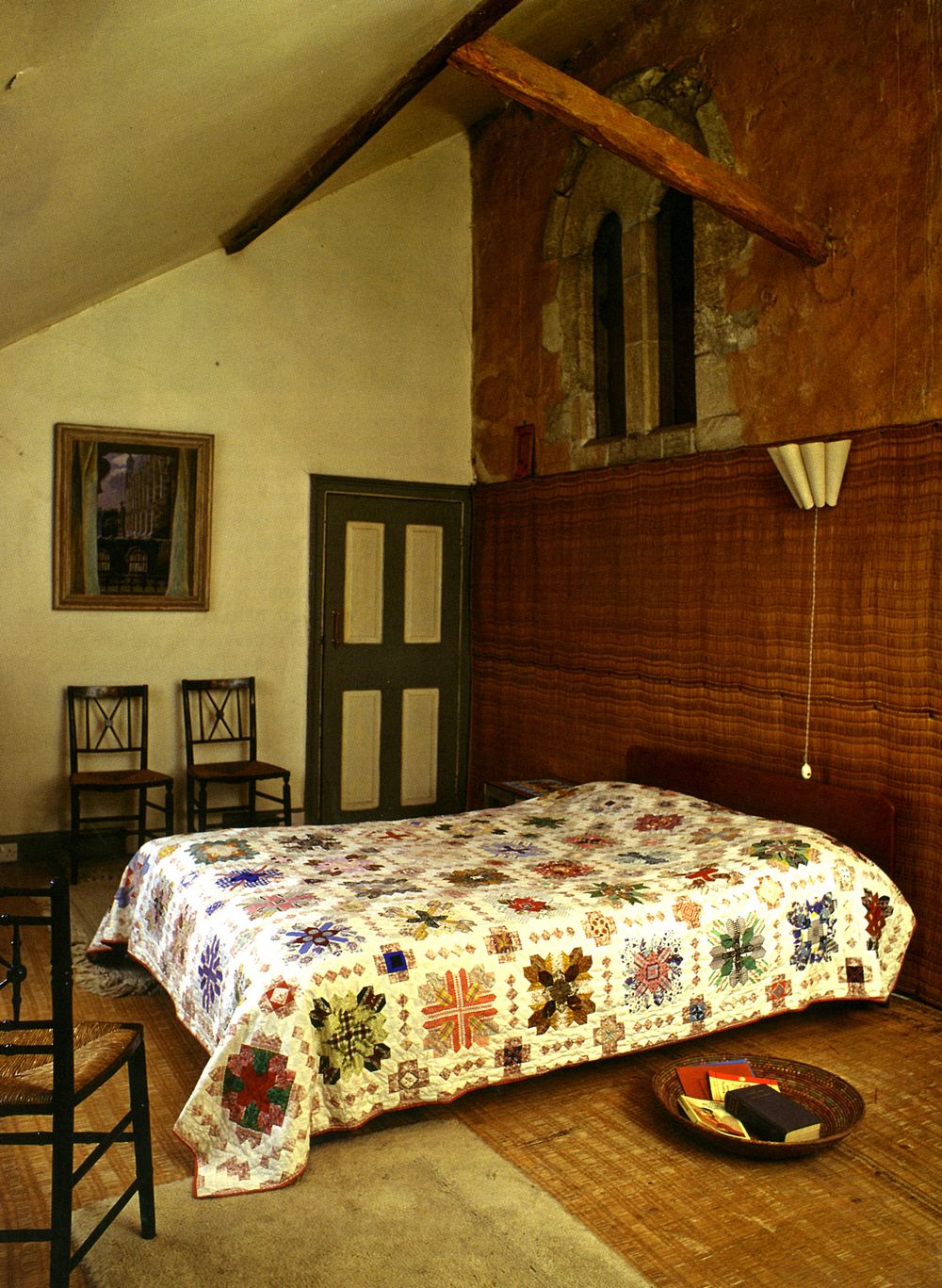 Lucy Boston Patchwork of the Crosses Quilt Book by Linda Franz of Inklingo - Dings & Dents