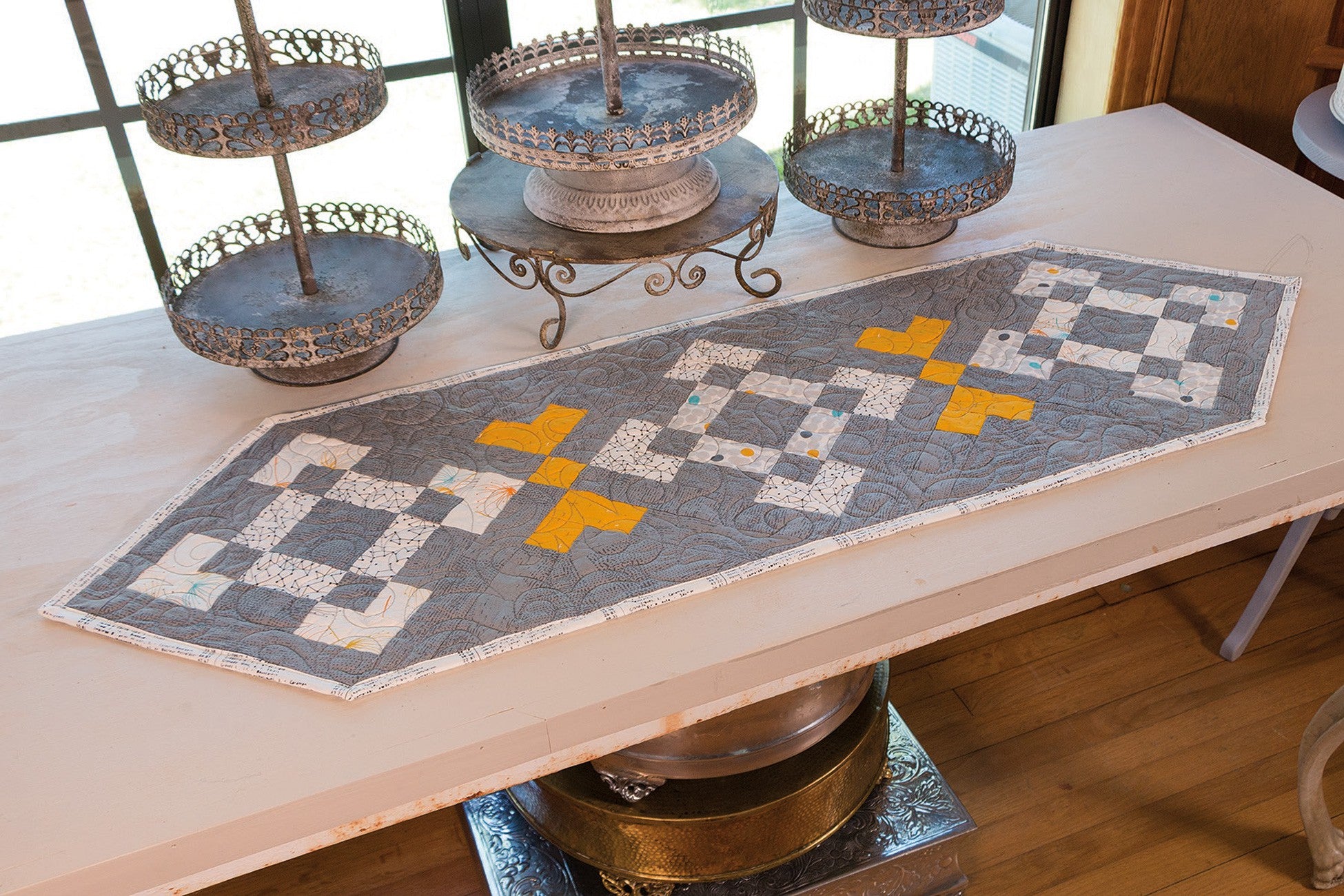 Tablerunner Bliss Quilt Pattern Book by Sherri Falls For It's Sew Emma