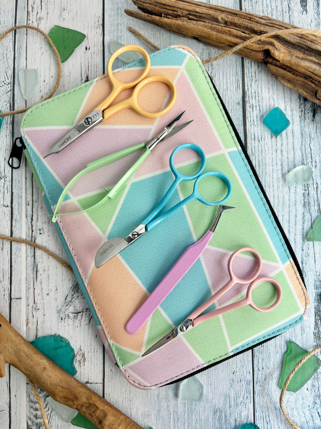 Famore's Sea Glass Embroidery Kit: 4 Scissors plus Tweezers