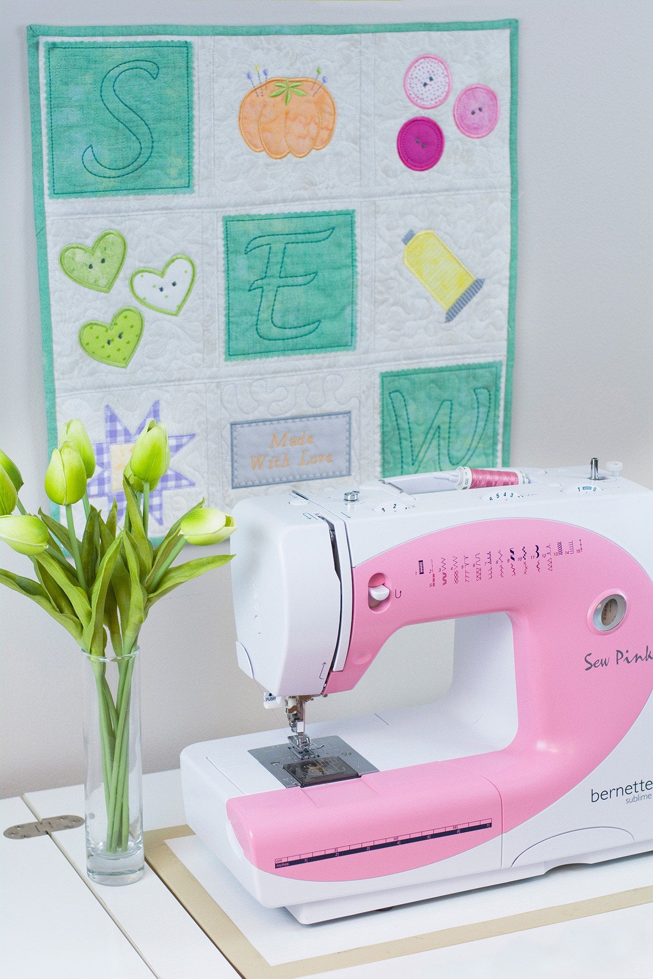 Build-A-Quilt On Your Embroidery Machine by Amelie Scott